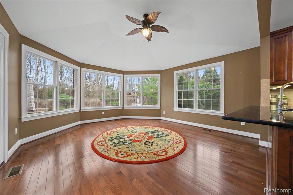 7286 Brentwood Court, Ypsilanti, MI 48198 — Photo 34