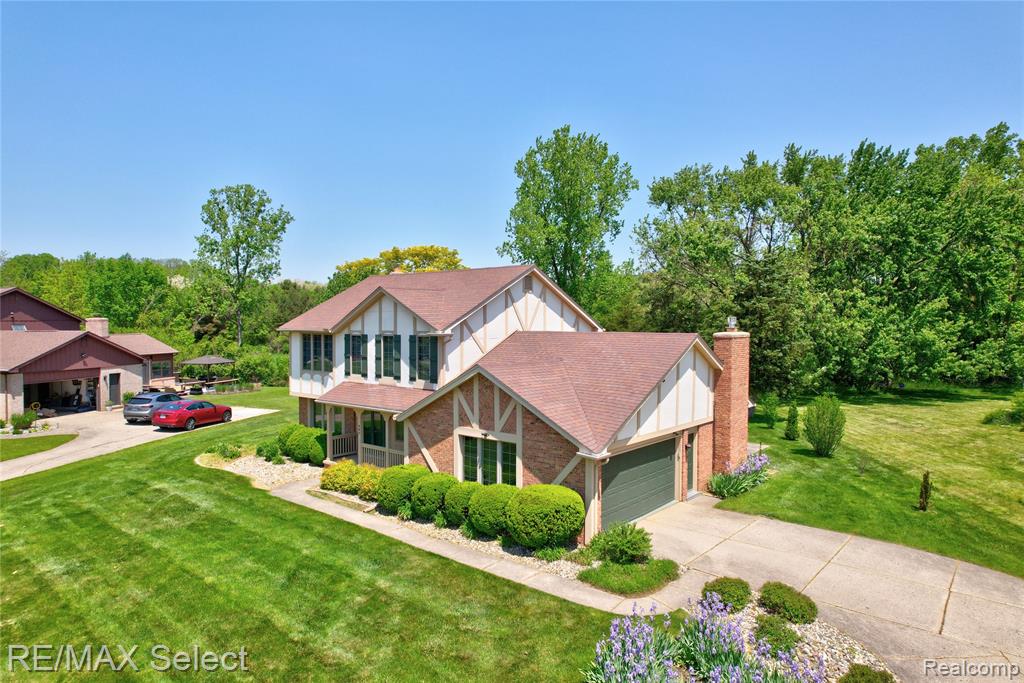 487 Boutell Drive, Grand Blanc, MI 48439 — Photo 2
