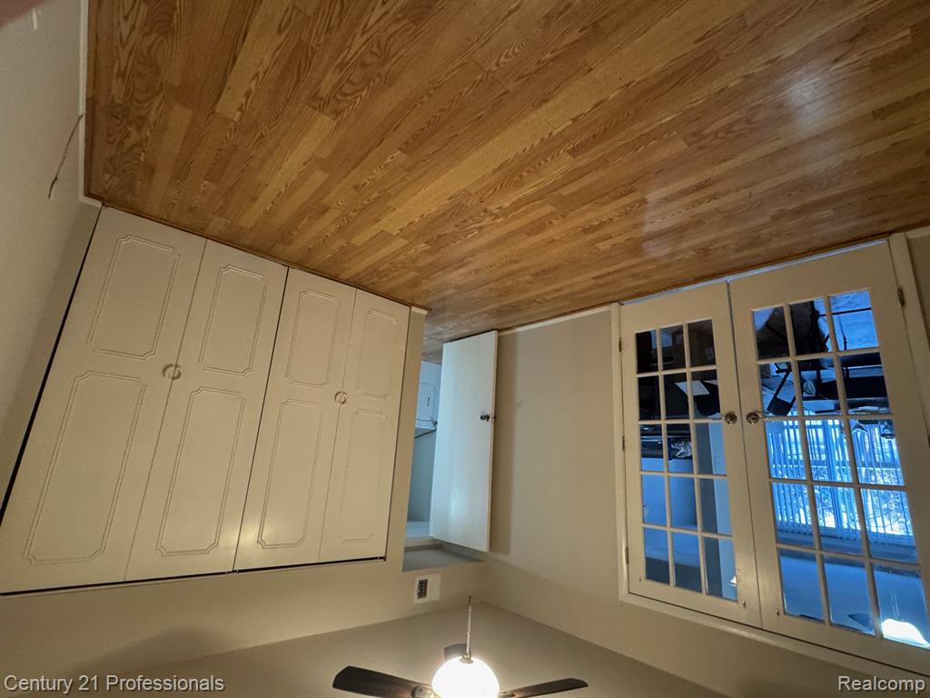 966 Bloomfield Village Boulevard, G, Auburn Hills, MI 48326 — Photo 9