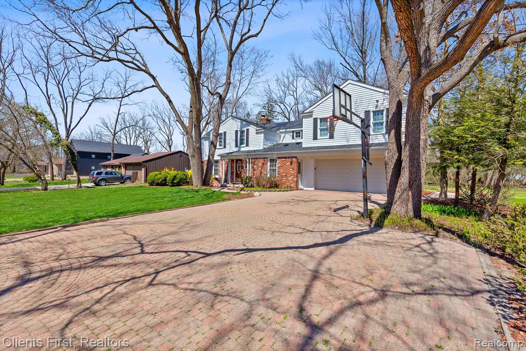 9350 BYROMAR Lane, Grosse Ile, MI 48138 — Photo 4
