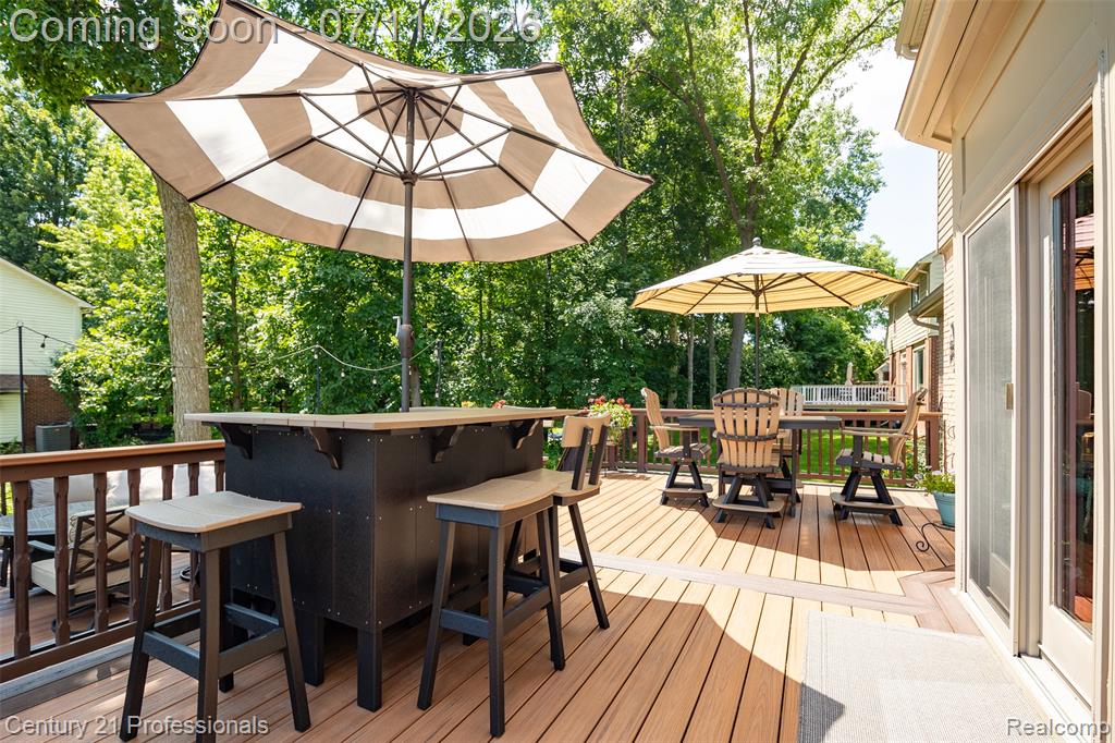 689 Woodfield Way, Rochester Hills, MI 48307 — Photo 29