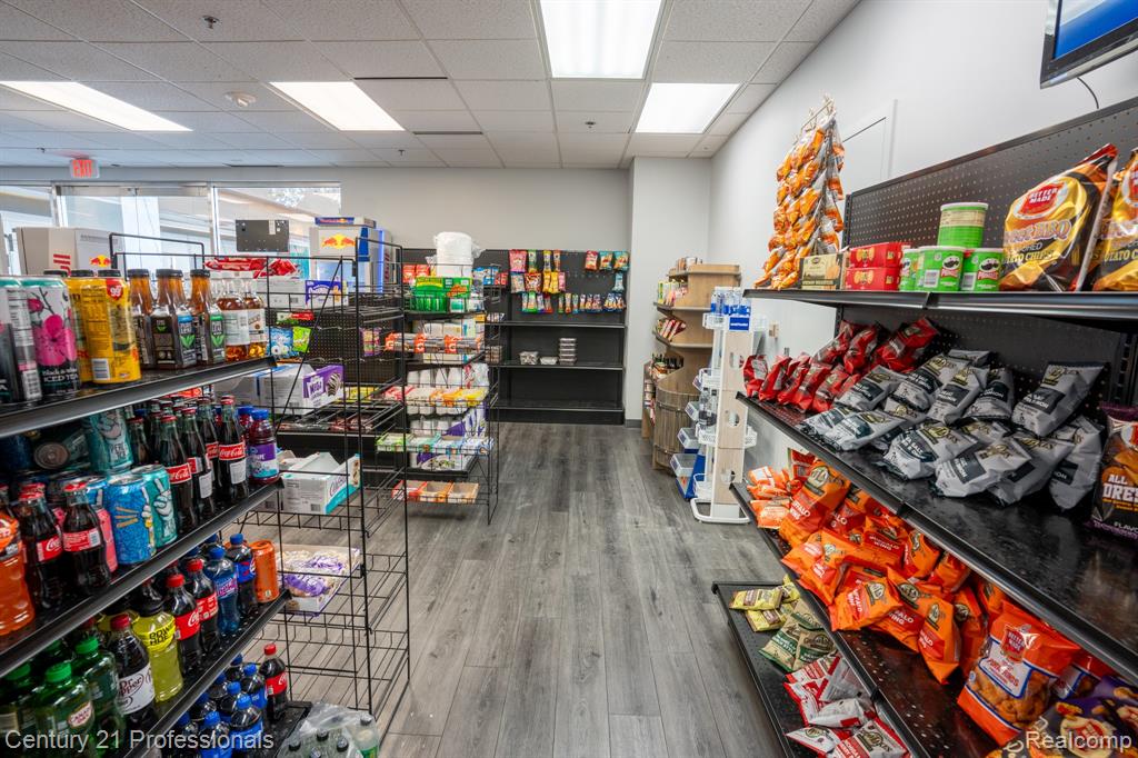 888 W Big Beaver - Troy Eatz Road, 112, Troy, MI 48084 — Photo 15