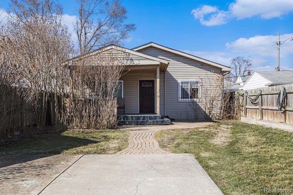 6387 ABINGTON Avenue, Detroit, MI 48228 — Photo 2