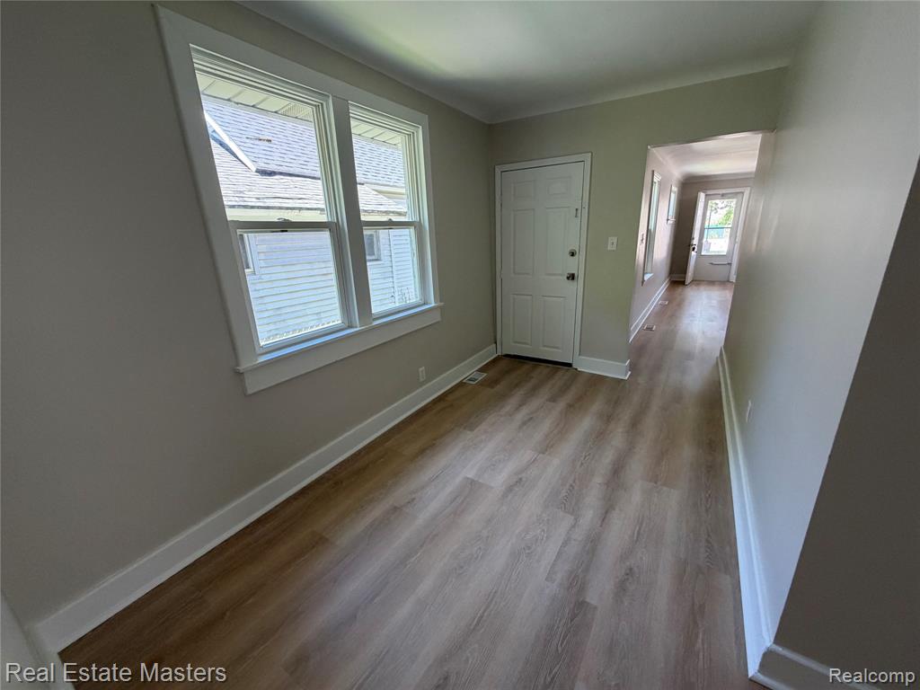 1016 Gillett Street, Port Huron, MI 48060 — Photo 12