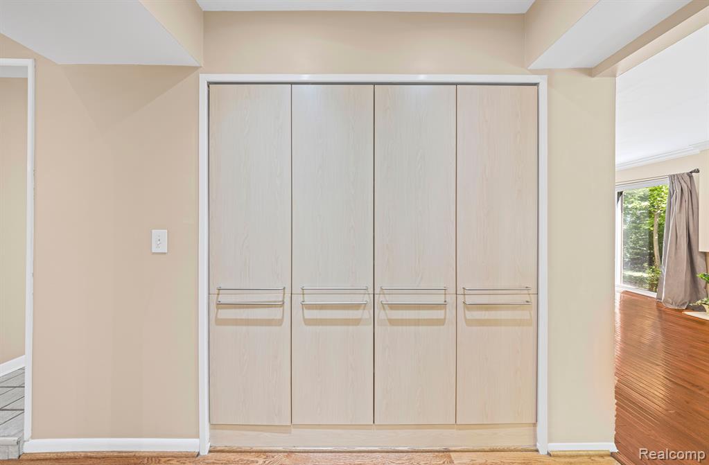 5206 RICHARD RUN WEST, West Bloomfield, MI — Photo 5