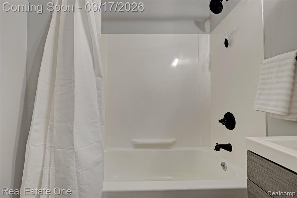 11068 N Fenton Road, Fenton, MI 48430 — Photo 23