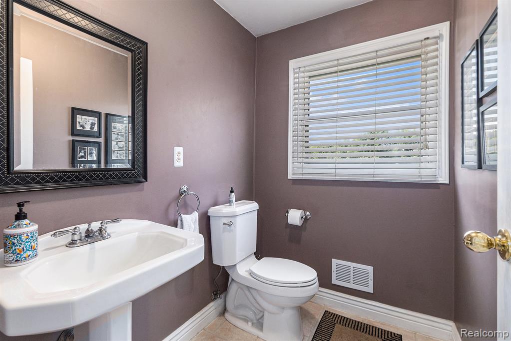 5085 Curtis Rd, Attica, MI 48412 — Photo 13