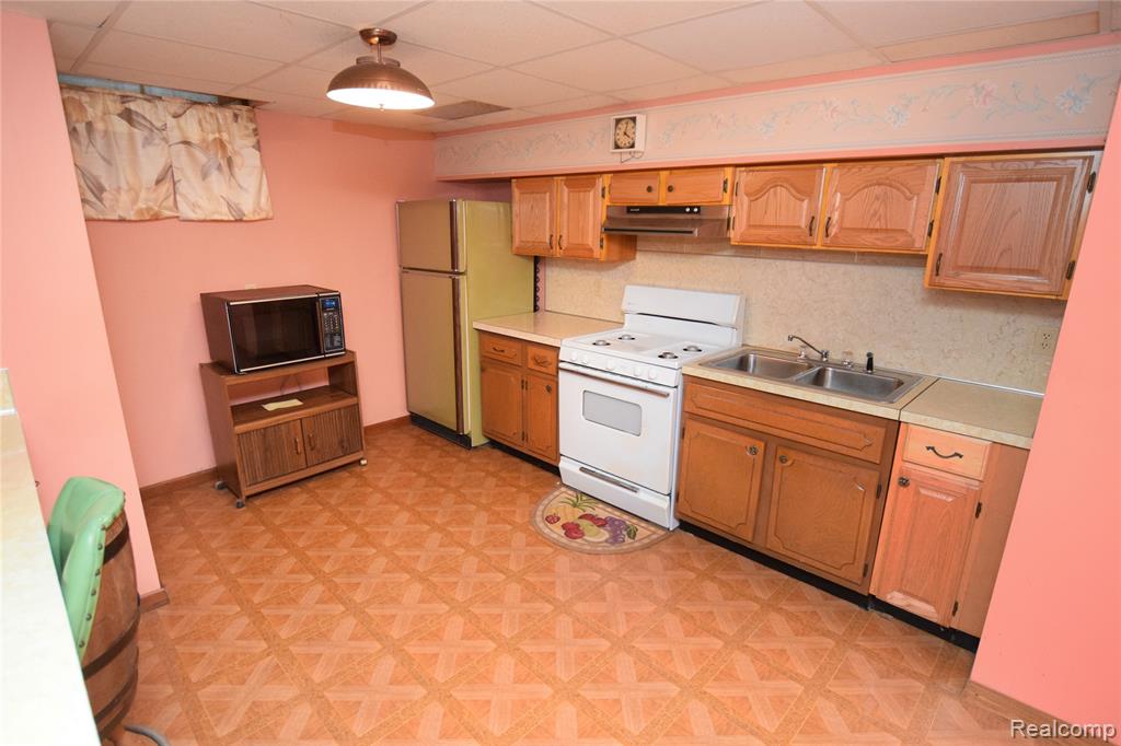 1349 Ox Yoke Drive, Flint, MI 48532 — Photo 21