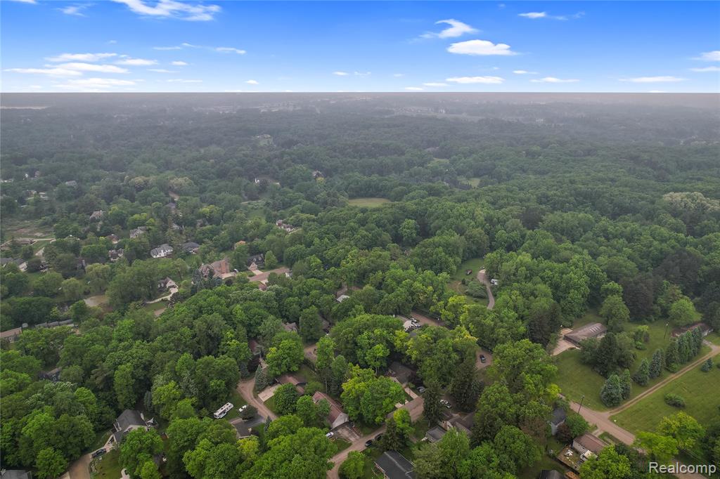 901 Ridge Road, Lake Orion, MI 48362 — Photo 53