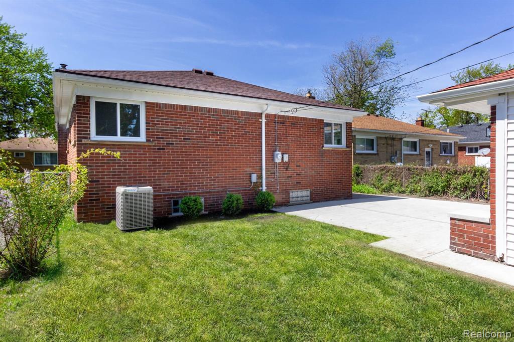 2469 Ferris Avenue, Lincoln Park, MI 48146 — Photo 20