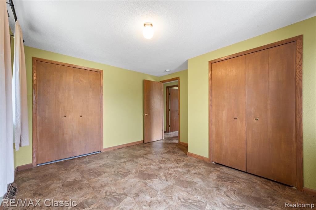 594 Maple Vista Street, Imlay City, MI 48444 — Photo 18