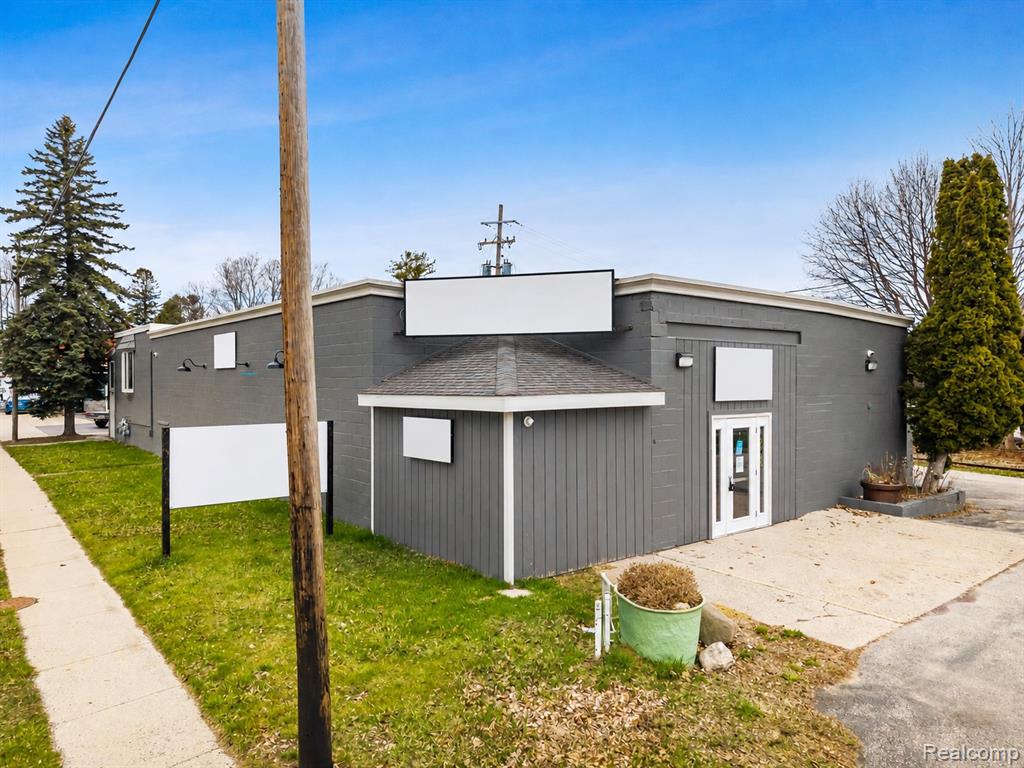 108 N US Highway 23, Harrisville, MI 48740