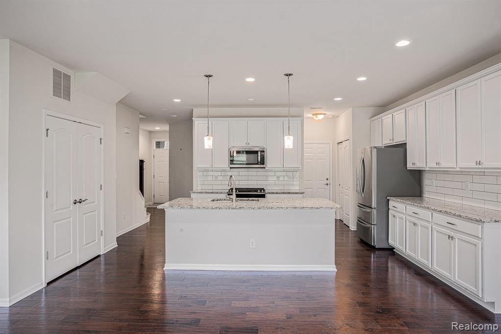 24727 IVY LANE, Novi, MI — Photo 4