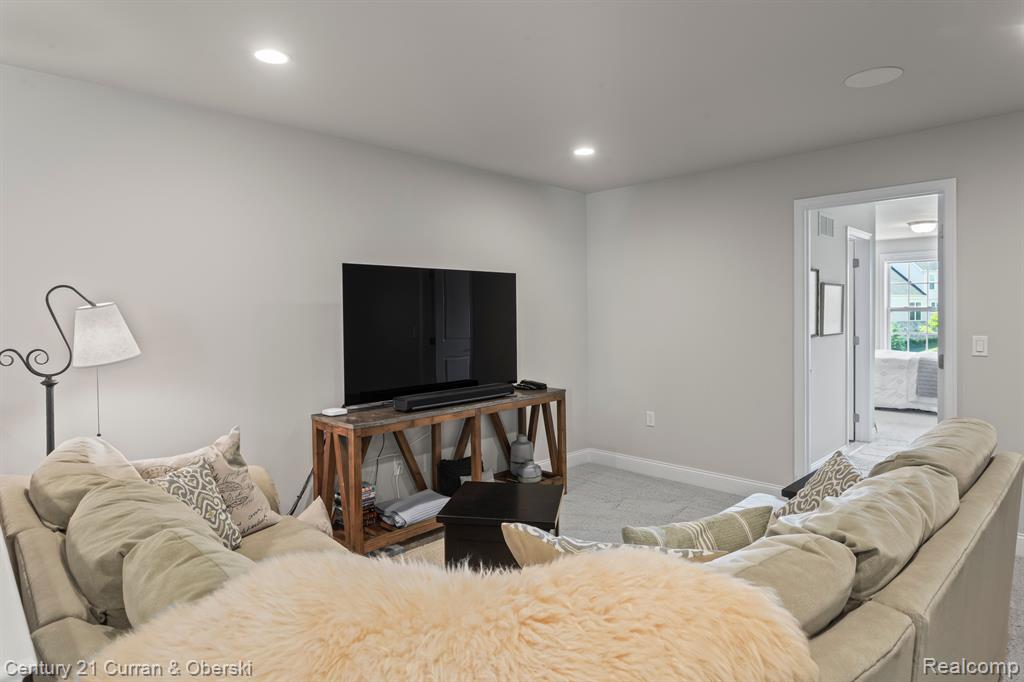 42833 CARDINAL Way, Novi, MI — Photo 28