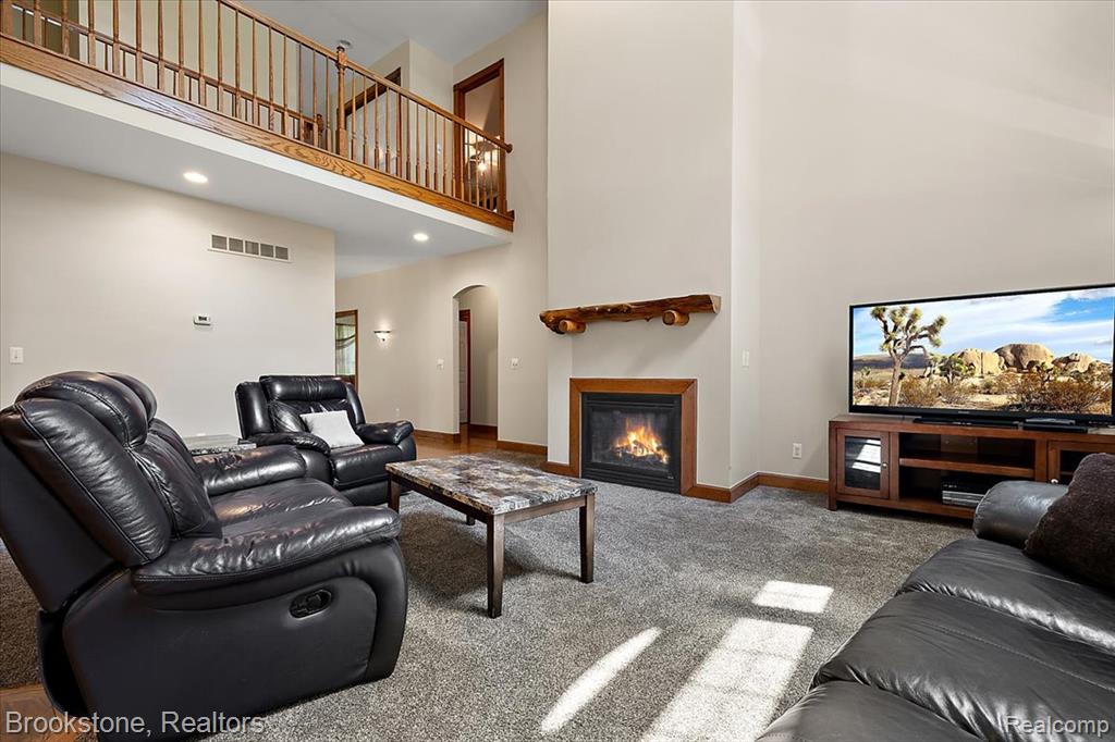 55520 Katie, New Hudson, MI 48165 — Photo 8