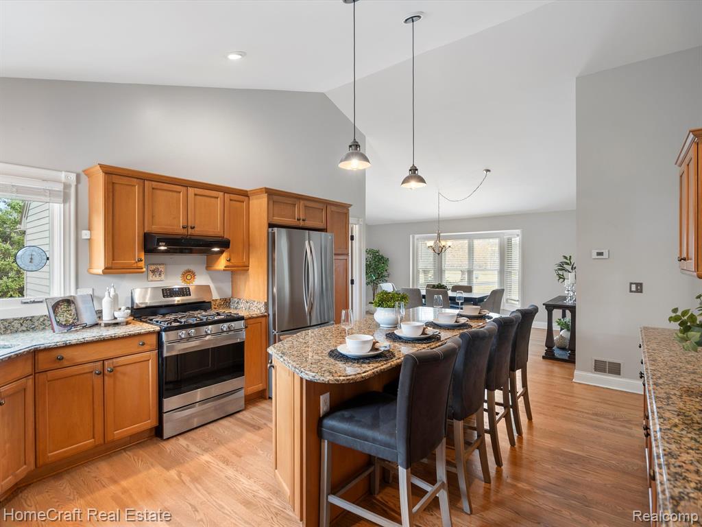 9123 SALEM FARMS Drive, South Lyon, MI 48178 — Photo 15