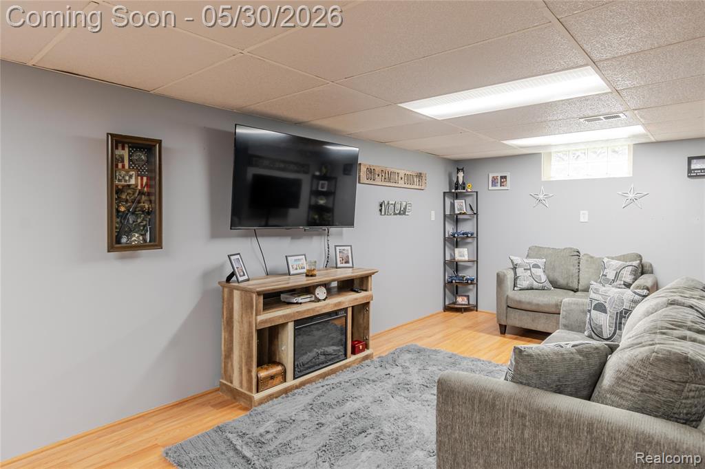 25446 Colgate Street, Dearborn Heights, MI 48125 — Photo 15