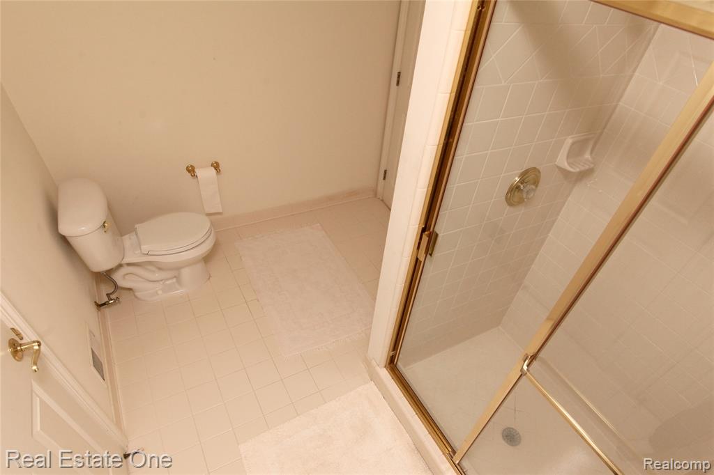 3991 Oakfield Court, Shelby Twp, MI 48316 — Photo 31