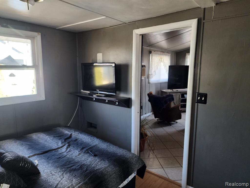 41 FORDS Drive, Brooklyn, MI 49230 — Photo 13