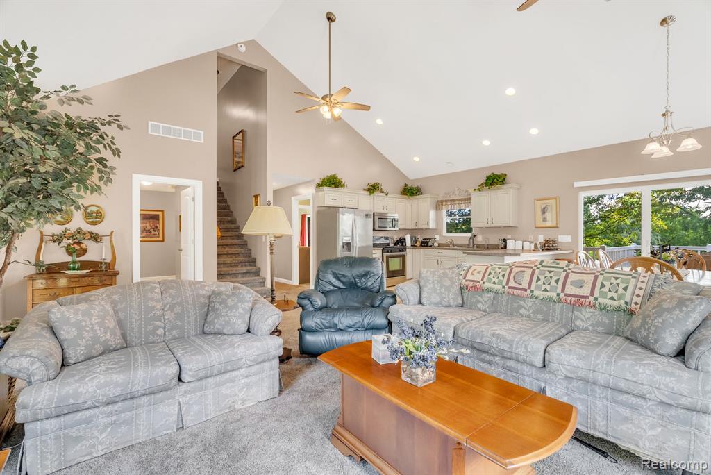 2610 Strawberry Lane, Port Huron, MI 48060 — Photo 18