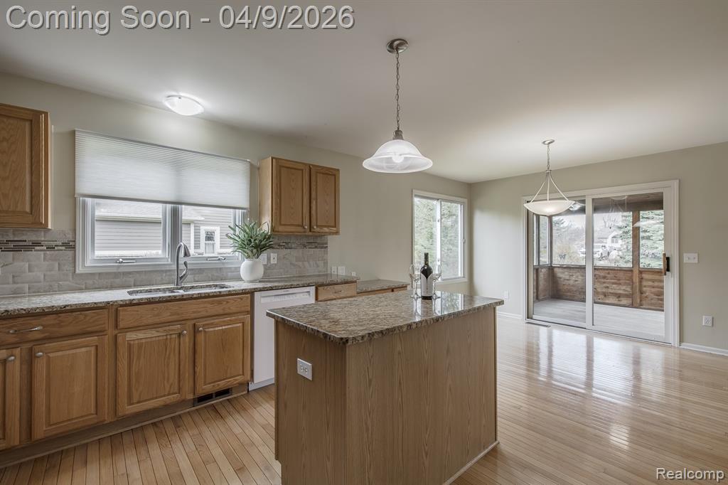 5622 Wembley Court, Clarkston, MI — Photo 12