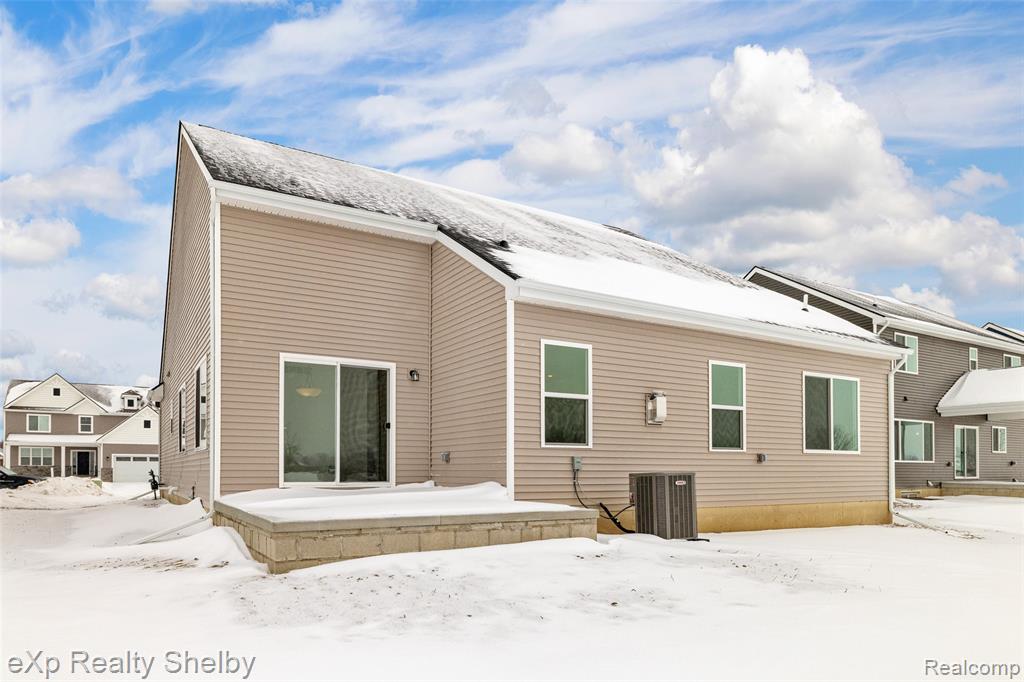 52169 Wellington Valley Drive, Macomb, MI 48042 — Photo 51