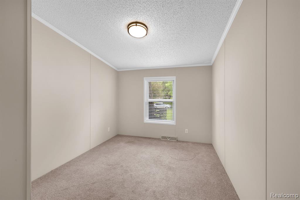 2692 GREG Avenue, Brighton, MI 48114 — Photo 24