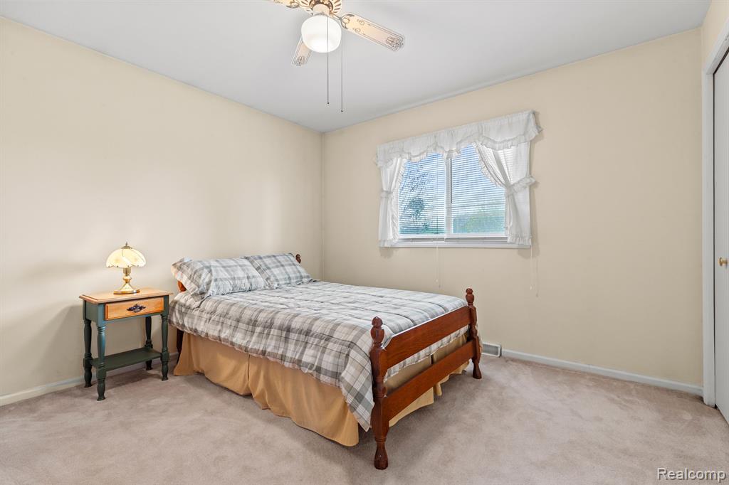 60820 LILLIAN Street, South Lyon, MI 48178 — Photo 22