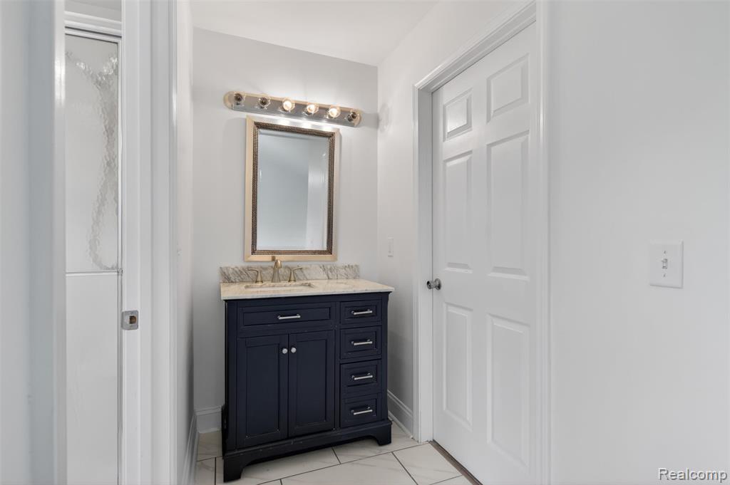 3457 ASHBURNAM, Ann Arbor, MI 48105 — Photo 37
