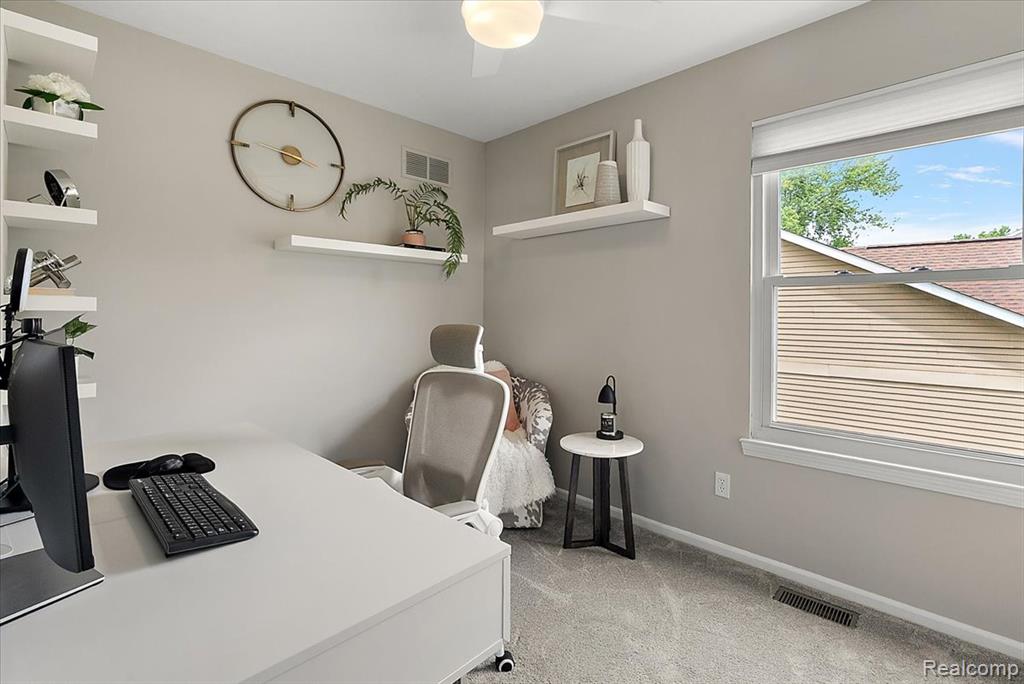 45071 Yorkshire Drive, Novi, MI — Photo 26
