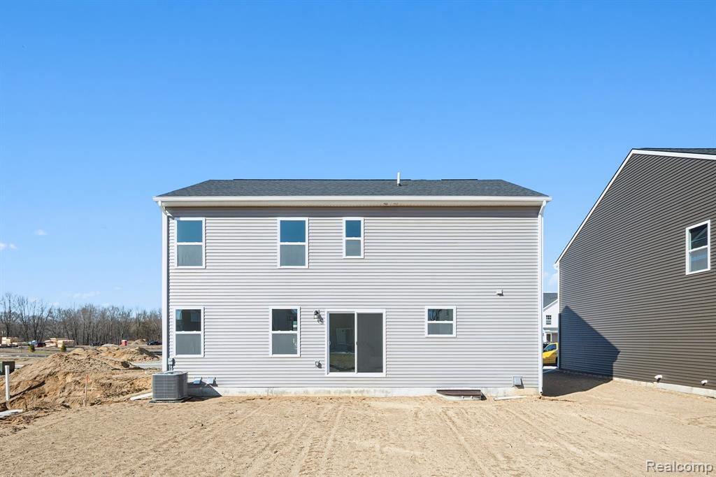 372 Edge Brook Drive, Holly, MI 48442 — Photo 30