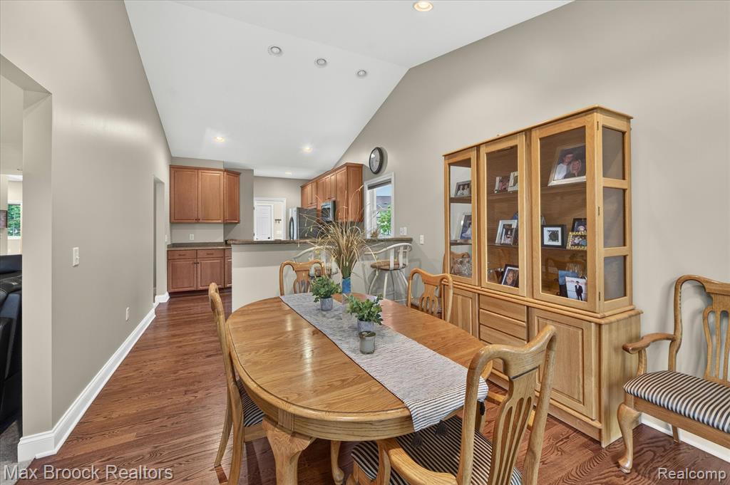 13141 Harbor Landings Drive, 76, Fenton, MI 48430 — Photo 18
