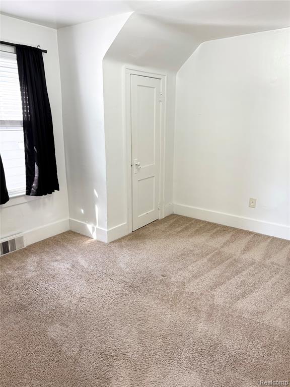 550 Elm Street, Wyandotte, MI 48192 — Photo 12