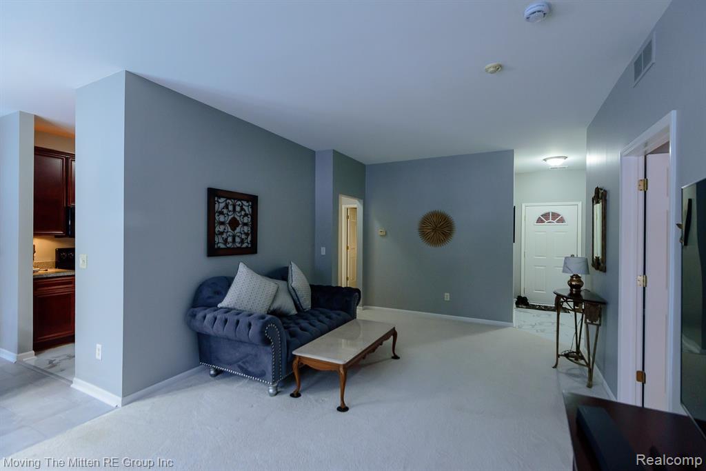 4411 Southbridge Drive, Canton, MI 48188 — Photo 6