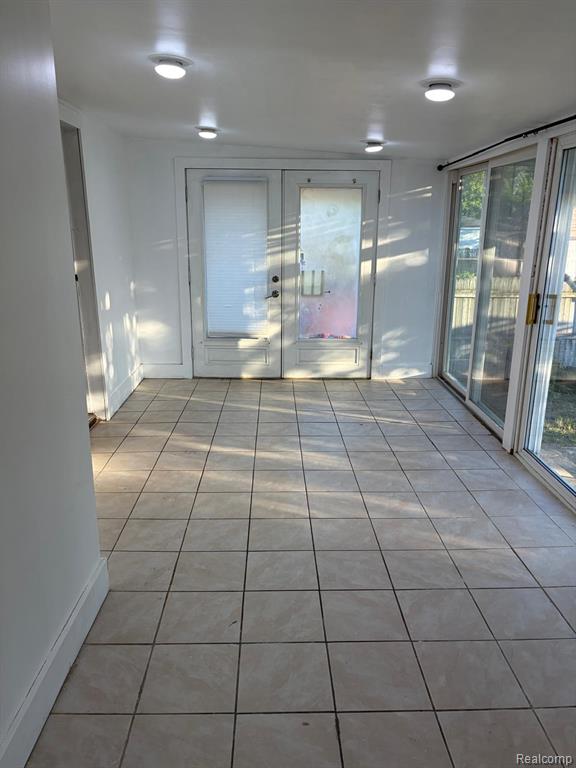5901 N Vernon Street, Dearborn Heights, MI 48127 — Photo 22