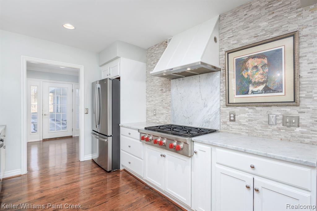 6847 Alden Drive, West Bloomfield, MI 48324 — Photo 8