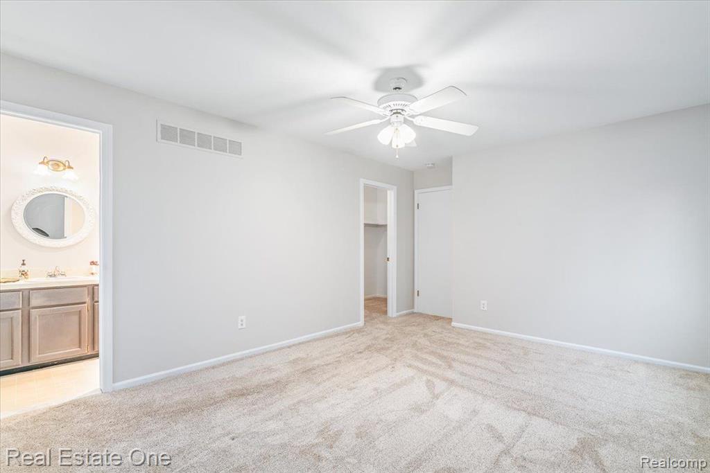 16161 WEATHERFIELD Drive, Northville, MI 48168 — Photo 44