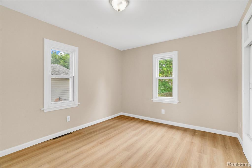 8716 Jewett Avenue, Warren, MI 48089 — Photo 17