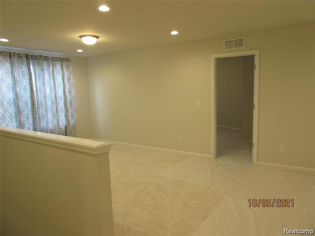 626 BACKSHORE Drive, Canton, MI 48187 — Photo 28