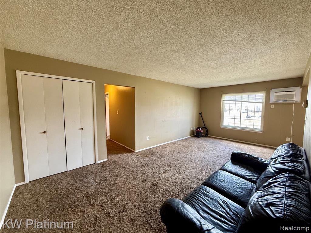 8214 24 Mile Road, Utica, MI 48316 — Photo 3