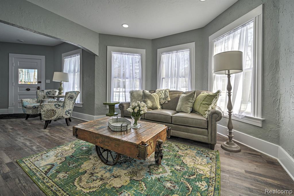 602 S BROAD Street, Holly, MI 48442 — Photo 11