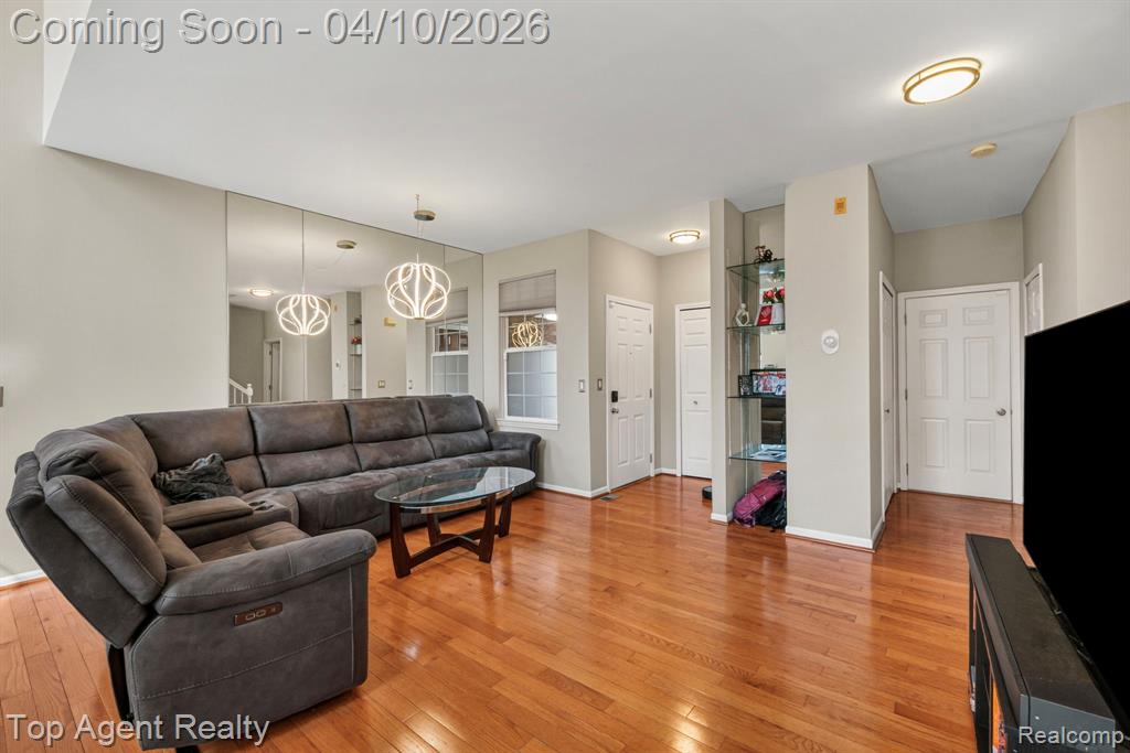 41567 Glade Road, 20, Canton, MI 48187 — Photo 9