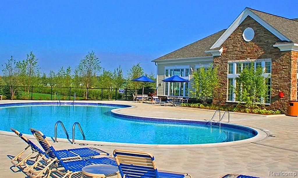 24279 Walloon Way, Flat Rock, MI 48134 — Photo 51