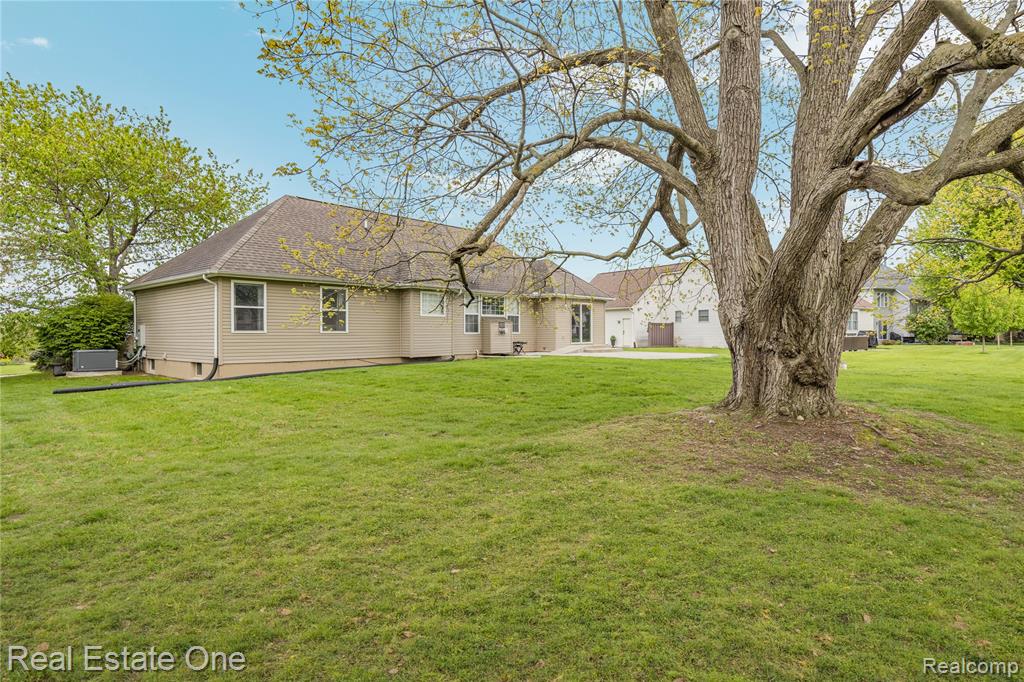 16222 Pine Lake Forest Court, Linden, MI 48451 — Photo 5