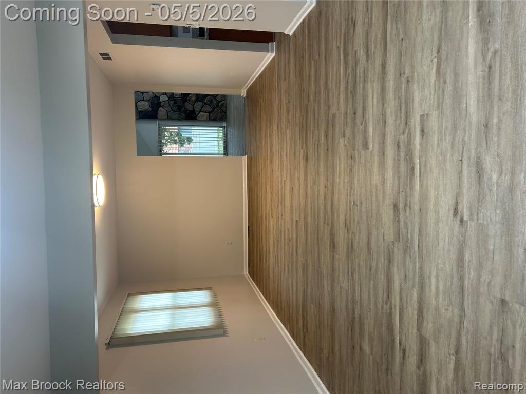 2081 BABCOCK Drive, Troy, MI 48084 — Photo 11