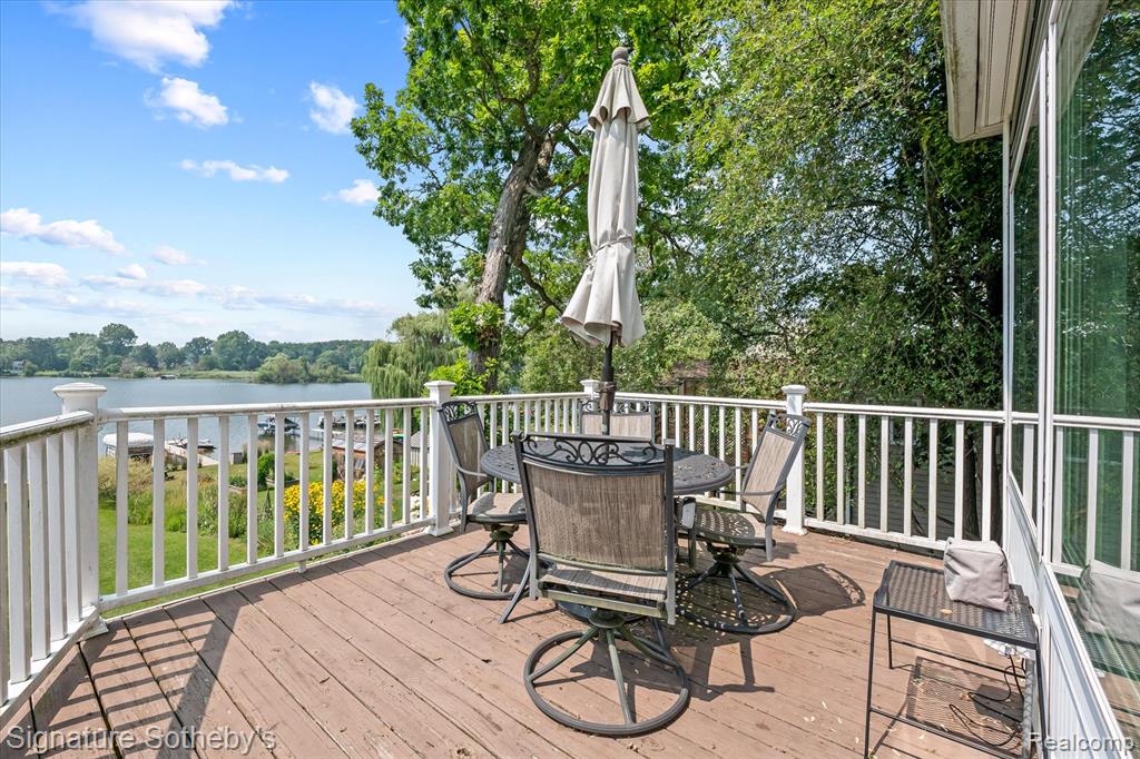 415 HILLWOOD, White Lake, MI 48383 — Photo 27