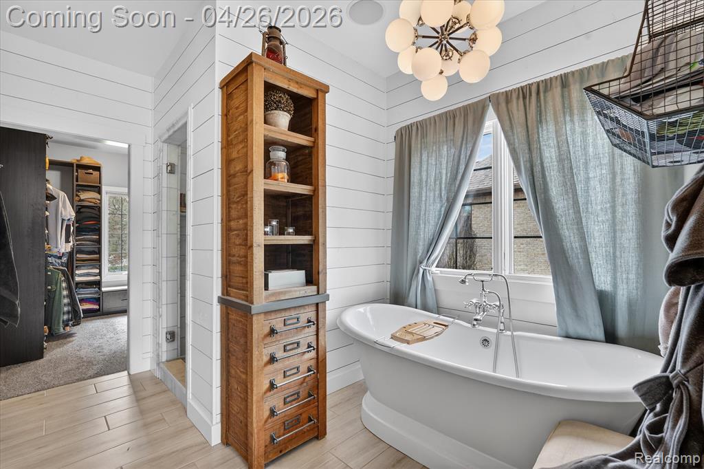 6932 Oakhurst Ridge Road, Clarkston, MI 48348 — Photo 22