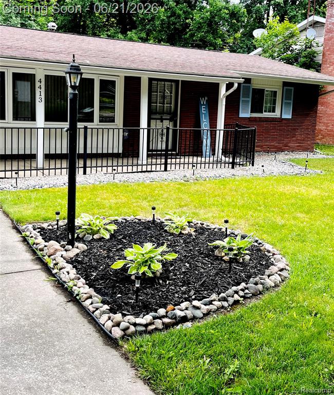 4413 Greenbrook Lane, Flint, MI 48507 — Photo 2