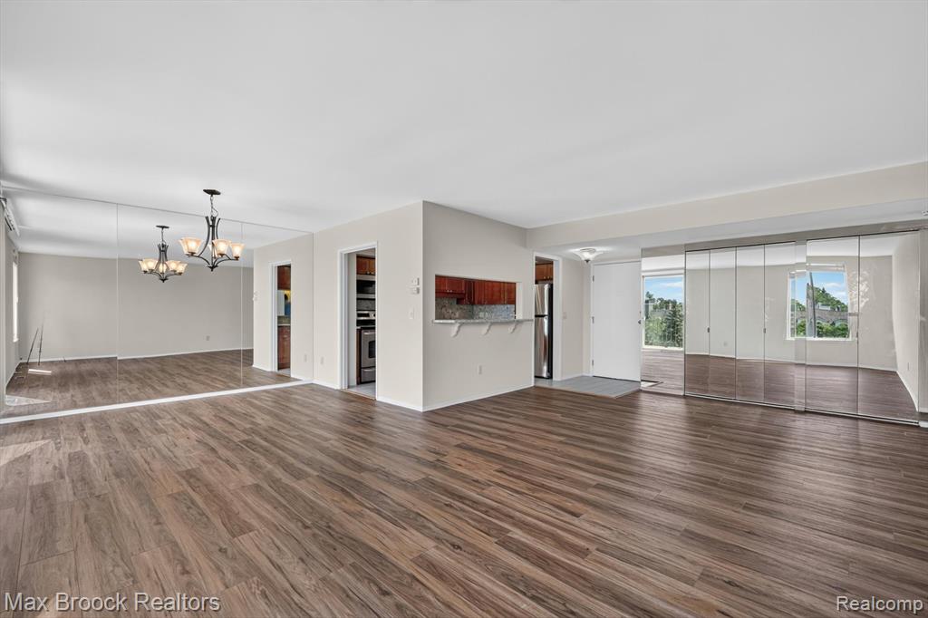 600 W BROWN Street, Birmingham, MI 48009 — Photo 12