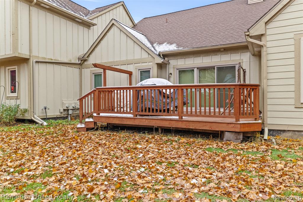 746 Red Maple Lane, Wixom, MI 48393 — Photo 29